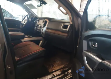 2017 Nissan Titan Sl из США, поврежденный, VIN 1N6AA1E5XHN514879